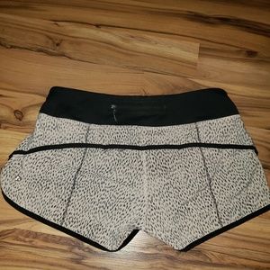 Lululemon shorts size 8